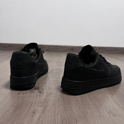 FORCÉ ALL BLACK